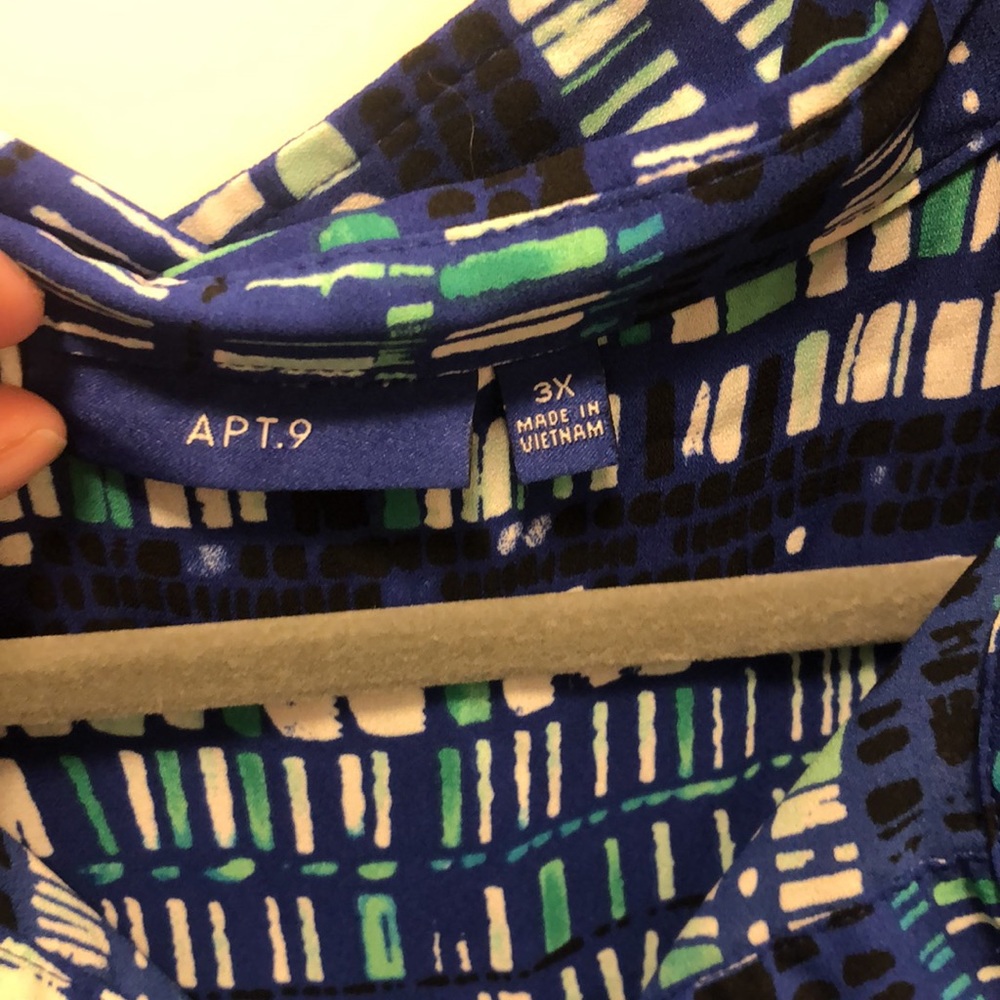 Cool Color Patterned Tank - Picture 3 of 3